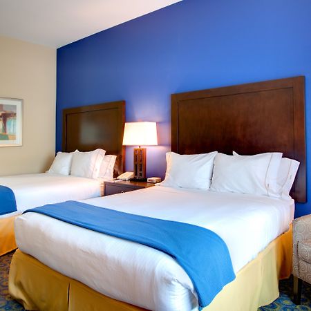 Holiday Inn Express Hotel & Suites Lake Elsinore By Ihg Dış mekan fotoğraf