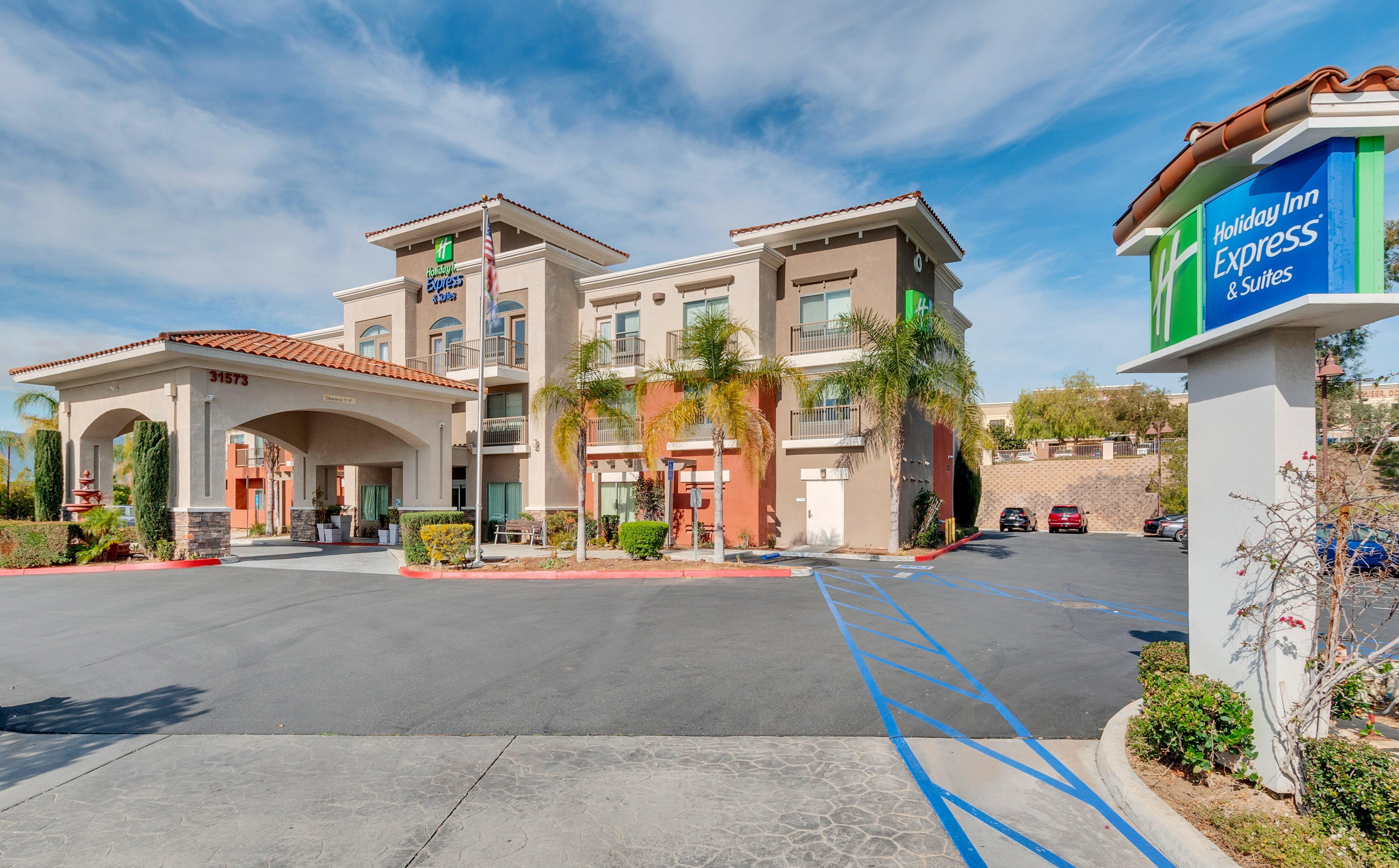 Holiday Inn Express Hotel & Suites Lake Elsinore By Ihg Dış mekan fotoğraf