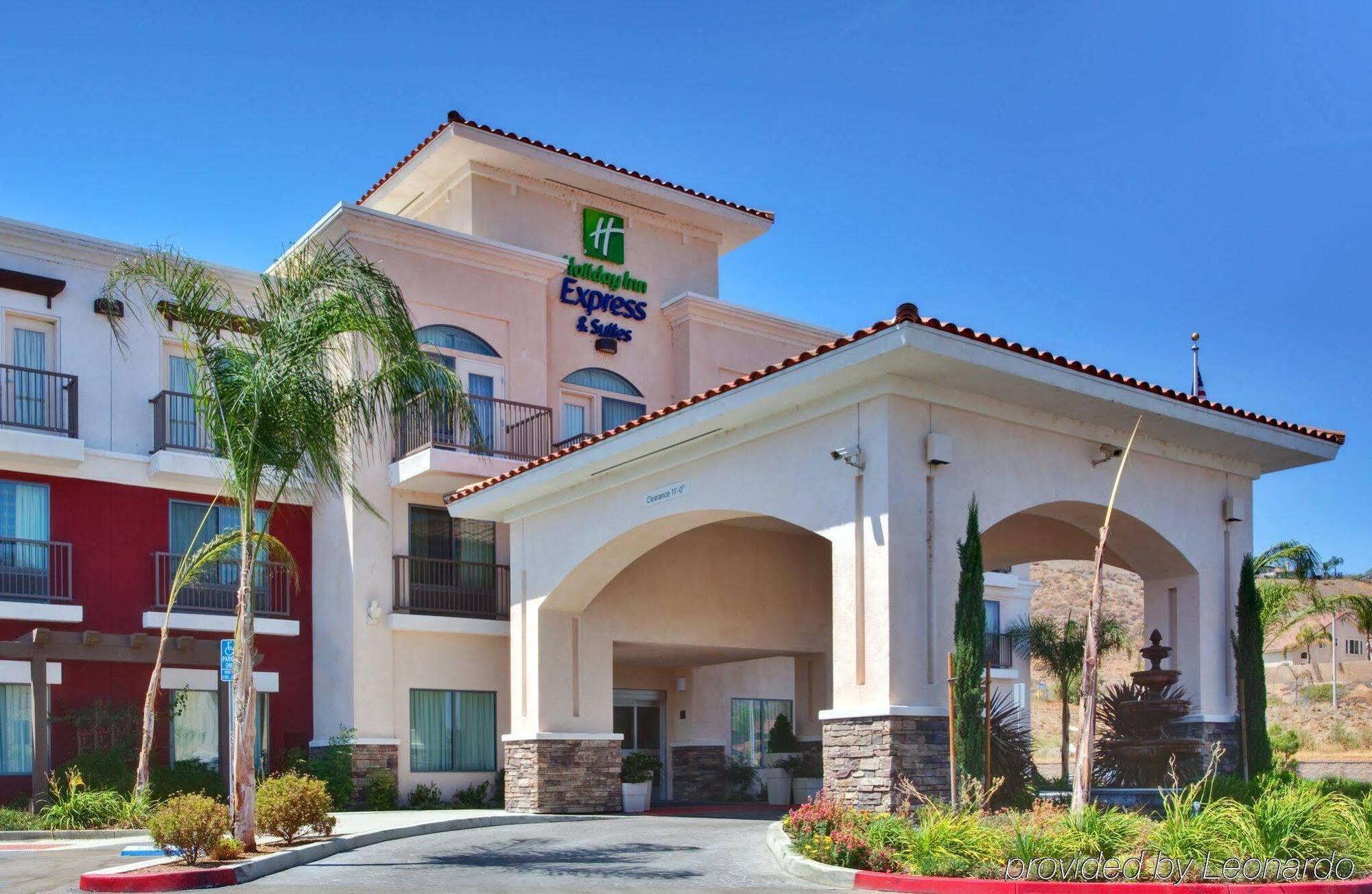 Holiday Inn Express Hotel & Suites Lake Elsinore By Ihg Dış mekan fotoğraf